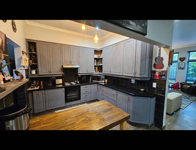 3 BEDROOM HOUSE FOR SALE IN CASHAN